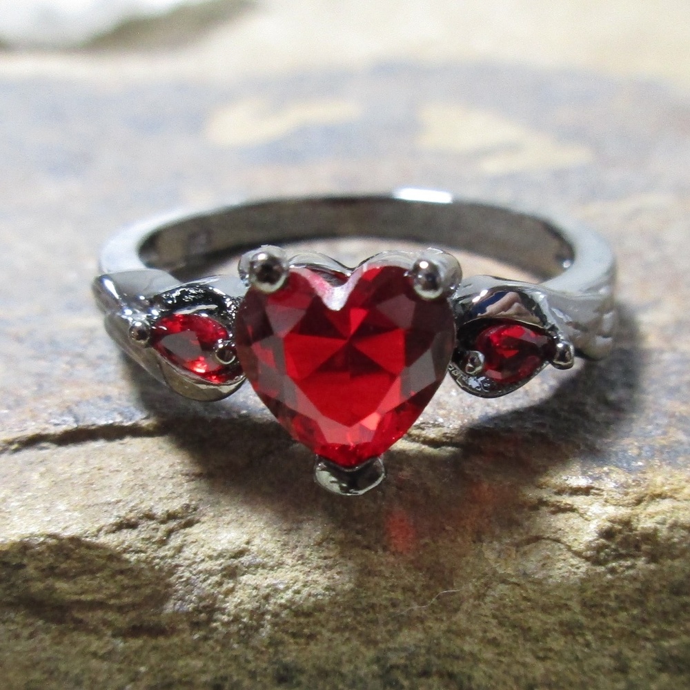Black Rhodium angel heart rings Sz 7-10 1029